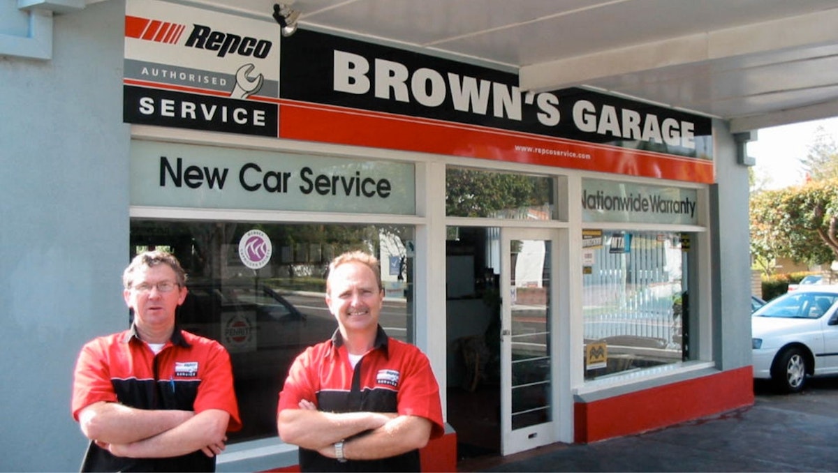 Browns Garage Car Service in Nedlands
